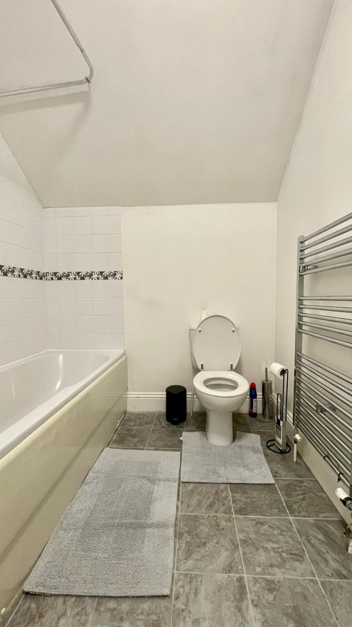 Spacious Two-Bedrooms House, Private Parking, Contractors, Relocators Oxford Luaran gambar