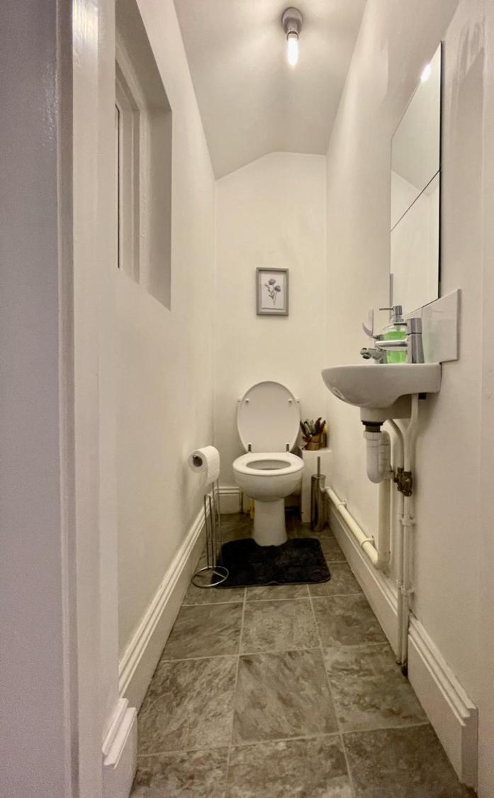 Spacious Two-Bedrooms House, Private Parking, Contractors, Relocators Oxford Luaran gambar